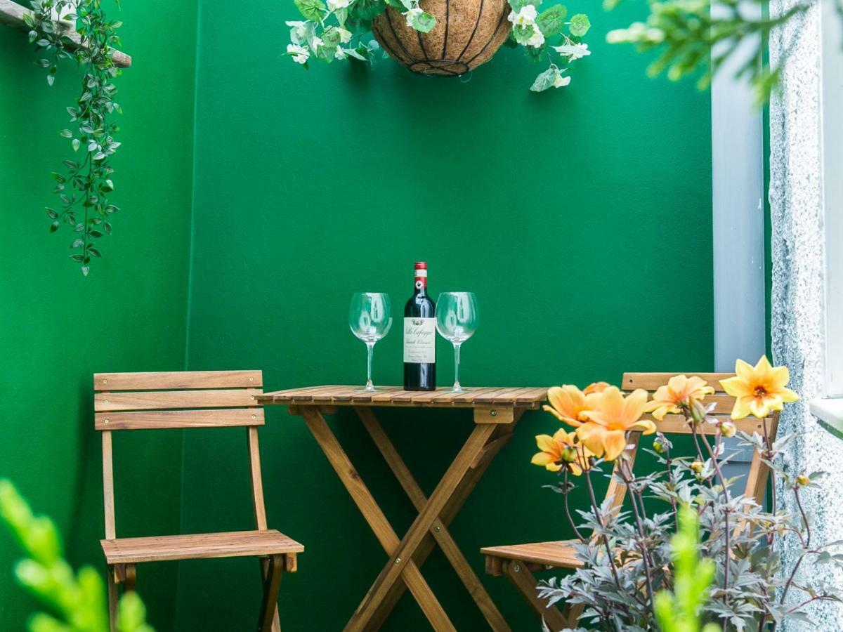 Exquisite 3Bdr Botanical Oasis In Central ブライトン エクステリア 写真